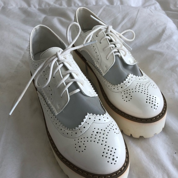 Women’s White Chunky Shoes - Picture 2 of 7